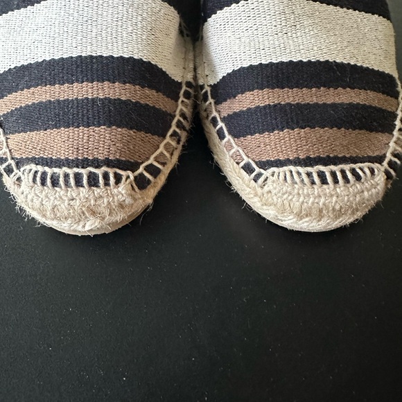 TONI PONS- closed toe espadrille/overlapping stretchy straps, slingback strap - Picture 7 of 11